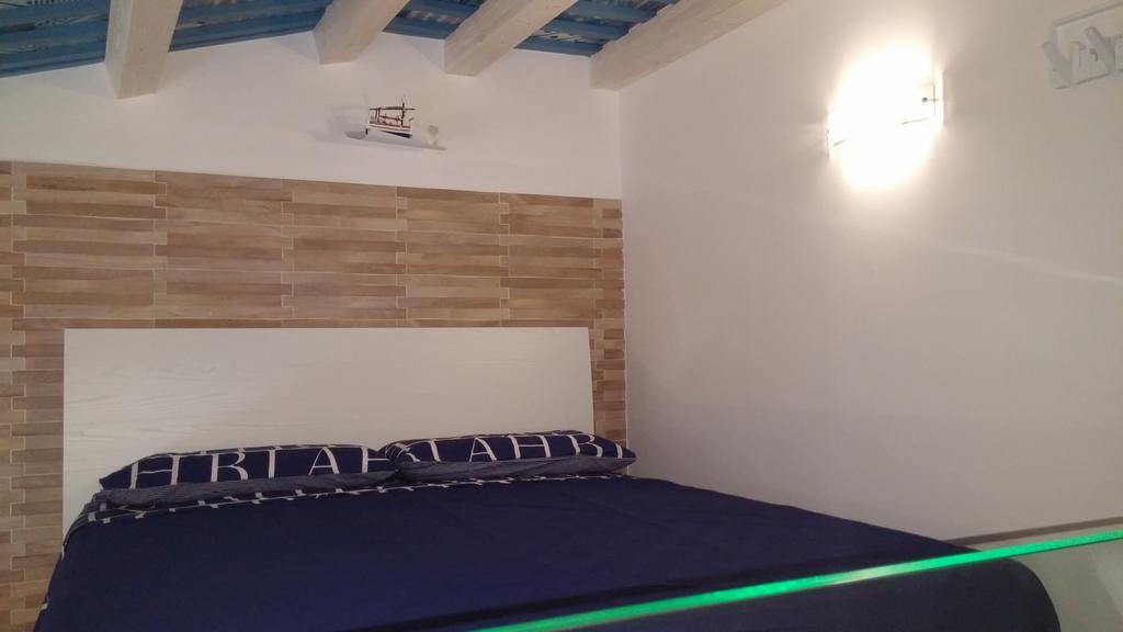 La Casetta Nel Porto Castellammare del Golfo Room photo