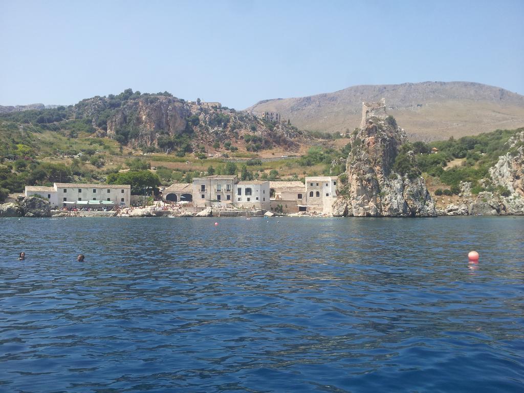 La Casetta Nel Porto Castellammare del Golfo Room photo